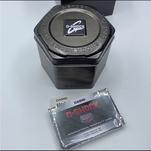 Men's Casio G-Shock Classic Black Strap Watch with Octagonal Black Dial - Picture 10 of 13